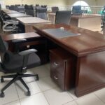 executiveofficedeskimage3